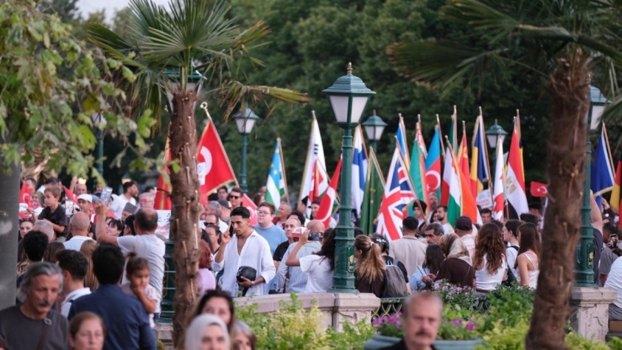 Uluslararası Genç Eskişehir Elçileri kentin tarihi ve kültürünü keşfetti